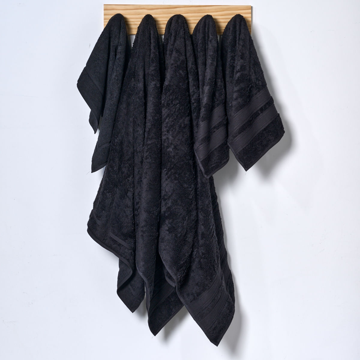 03 02 0066 Jg Banho Magnifique Gigante Preto 001